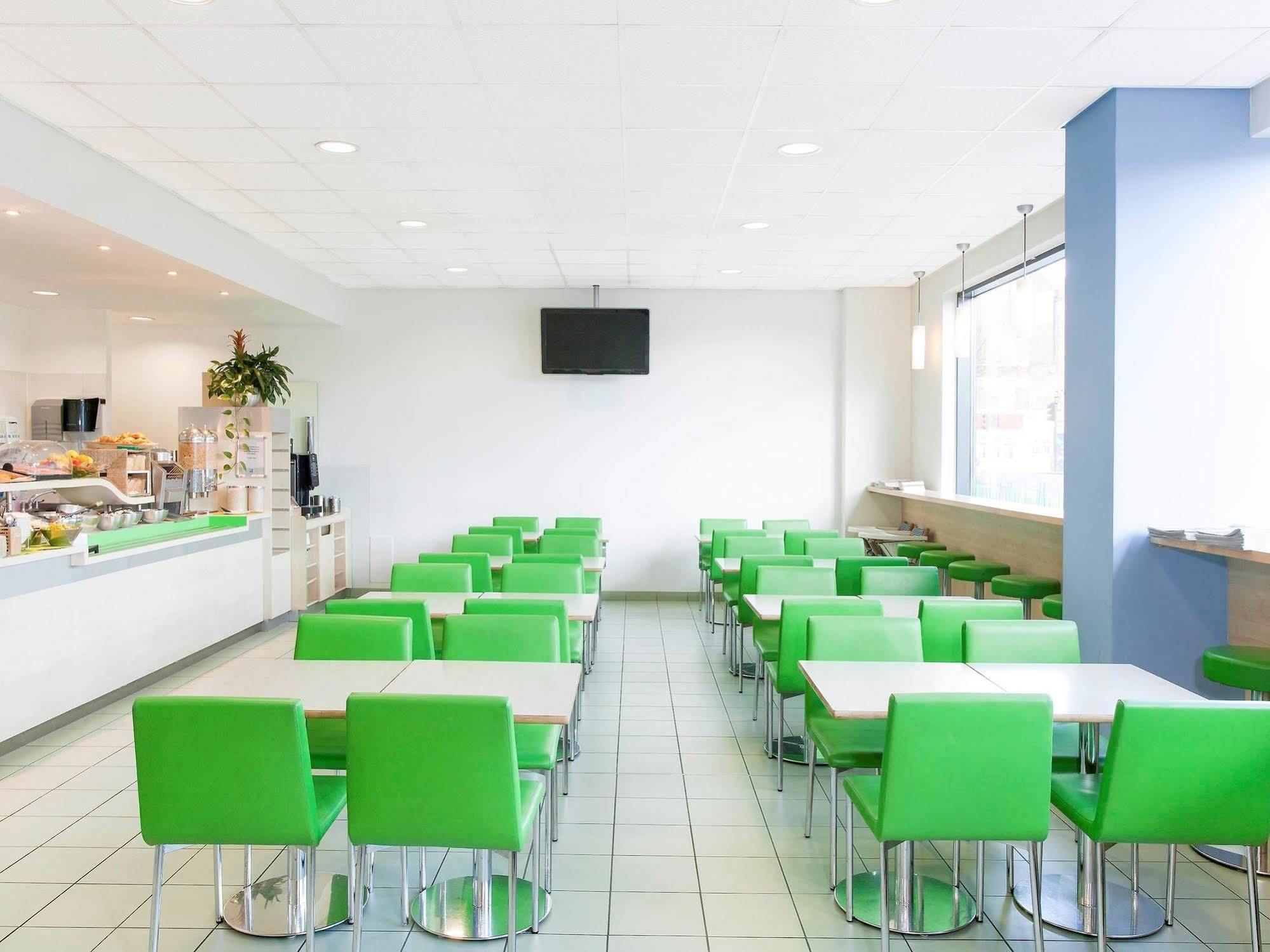 Ibis Budget London Hounslow Exterior foto